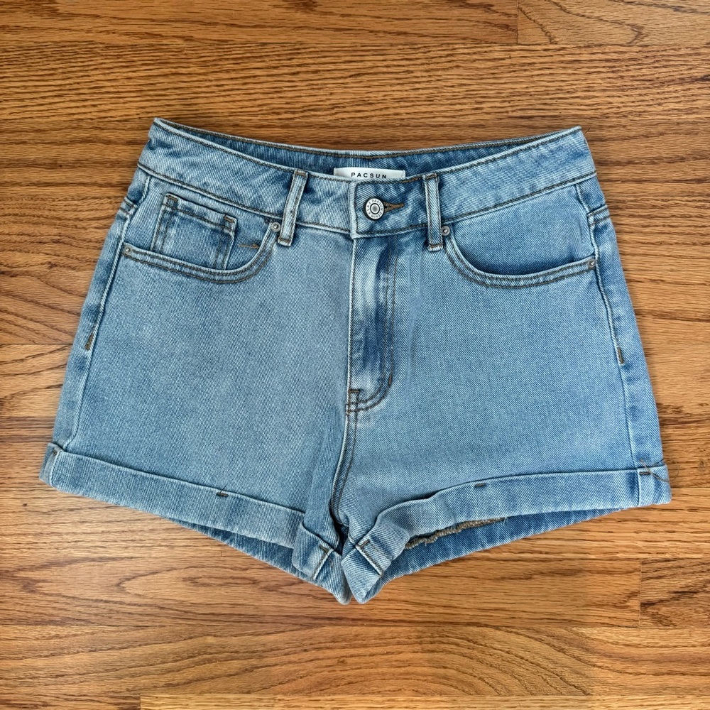 PacSun Mom Short
